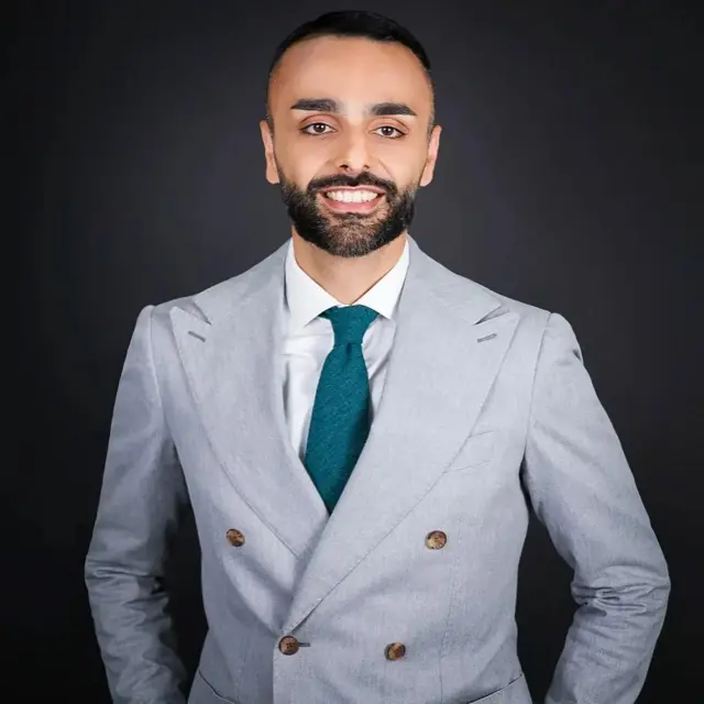 다리우스 포루는 스페인에서 디지털 노마드의 삶을 시도했지만 거주 환경을 마련하는 게 너무 어렵다는 것을 깨닫게 됐다