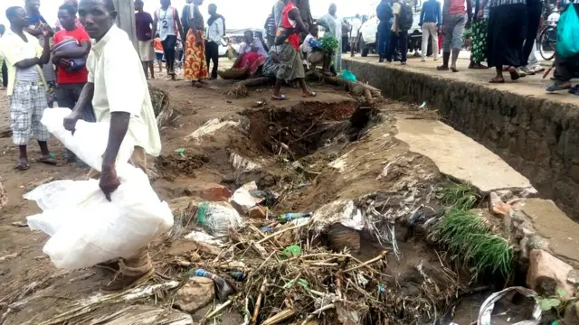 Abanyagihgu bagerageza kubandanya ubuzima uko bashoboye