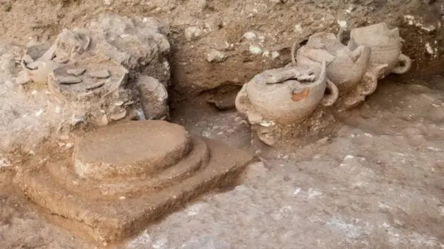 Перстень знайшли під час розкопок найбільшої у регіоні винокурні