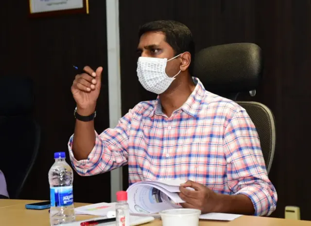 జిల్లా కలెక్టర్ హరి నారాయణన్