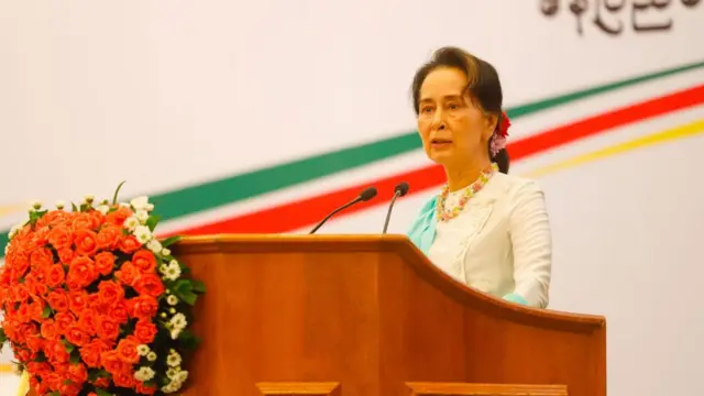 အစိုးရကျောင်းတွေက ထူးချွန်ကျောင်းသားတွေ ပိုမွေးထုတ်ပေးဖို့လို