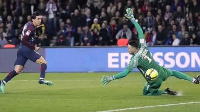 Angel di Maria lokacin da yake cin Monaco
