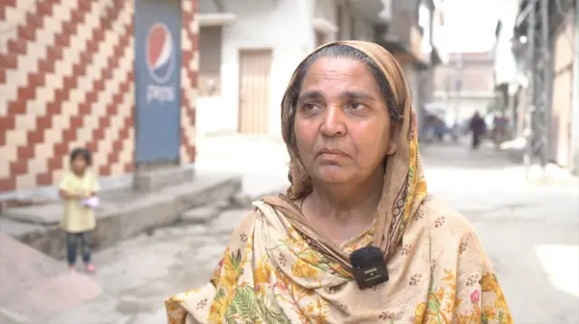 زرینہ بی بی