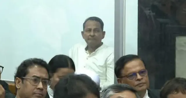 মঙ্গলবার ট্রাইব্যুনালে রায় ঘোষণার সময় উপস্থিত ছিলেন হাসানুল হক ইনু