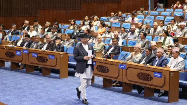 नेपाल की संसद में स्पष्टीकरण देने के बाद पुष्प कमल दहल प्रचंड