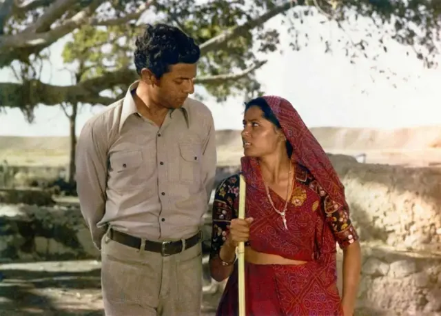 වෙනසක් ඇති කිරීම සඳහා සිනමාවට ඇති හැකියාව සම්බන්ධයෙන් වන ප්‍රබල සිහිකැඳවීමක් ලෙස මන්තන් හැඳින්විය හැකි බව බෙනෙගල් පවසයි