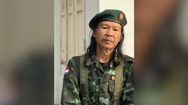 ဒီဇင်ဘာ ၁၂ ရက်က လွိုင်ကော် မြို့ထဲမှာ တွေ့ရတဲ့ ဆရာကျောင်း