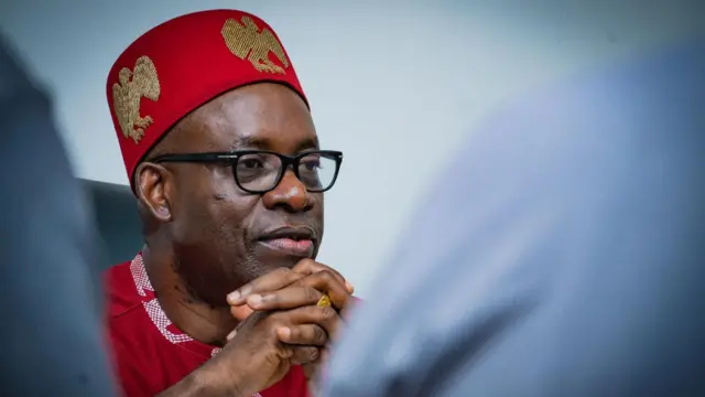 Gọvanọ Chukwuma Soludo na-achị Anambra steeti. 