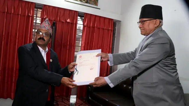 नियुक्तिपत्र लिदैँ कर्णाली प्रदेशका मुख्यमन्त्री