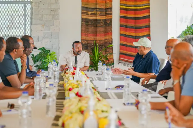 መራሕቲ ህወሓት ምስ ቀዳማይ ሚኒስተር ኣብዪ ኣሕመድ