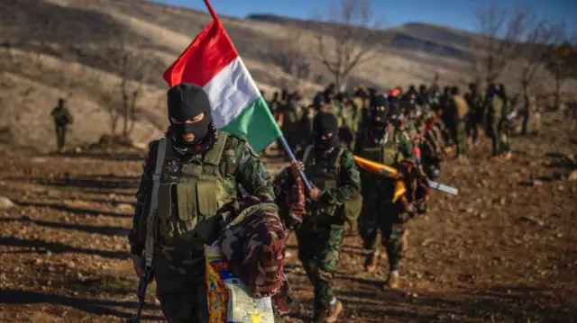 Pasukan oposisi Kurdi, yang dikenal sebagai Partai Kebebasan Kurdistan (PAK),