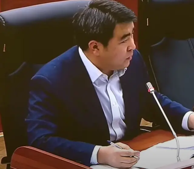 Жанар Акаев