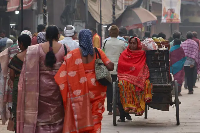 महिलाएं