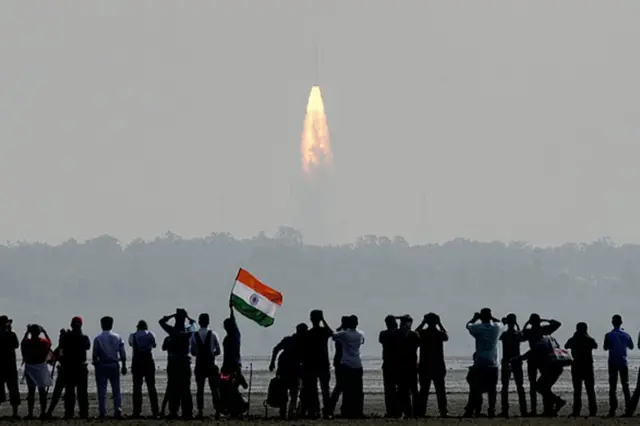 ઇસરોએ પ્રક્ષેપિત કરેલા રોકેટની પ્રતિકાત્મક તસવીર