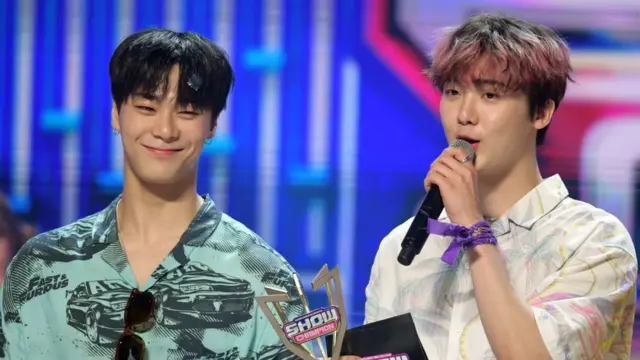 Moonbin e Sanha