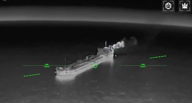 Скріншот відео удару по танкеру, яке опублікував командир Сил безпілотних систем ЗСУ