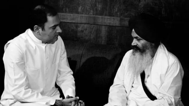 ਰਾਜੀਵ ਗਾਂਧੀ ਅਤੇ ਅਕਾਲੀ ਦਲ ਦੇ ਤਤਕਾਲੀ ਪ੍ਰਧਾਨ ਹਰਚੰਦ ਸਿੰਘ ਲੌਂਗੋਵਾਲ ਵਿਚਕਾਰ ਪਾਣੀ ਦਾ ਜਾਇਜ਼ਾ ਲੈਣ ਲਈ ਨਵੇਂ ਟ੍ਰਿਬਿਊਨਲ ਦੇ ਸਹਿਮਤੀ ਸਮਝੌਤੇ ਉੱਤੇ ਦਸਤਖ਼ਤ ਕੀਤੇ ਗਏ