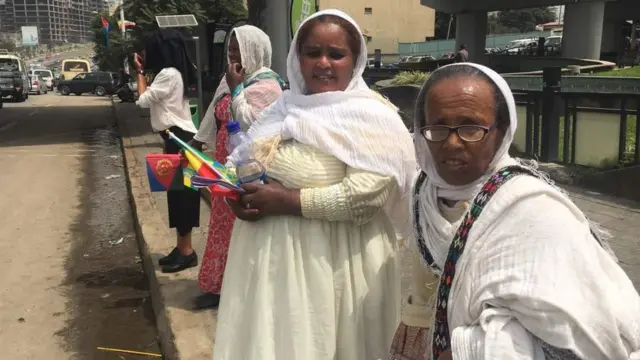 ኤርትራዊና ኢትዮጵያዊ ጎረቤታሞች ፕሬዚዳንቱን ለመቀበል