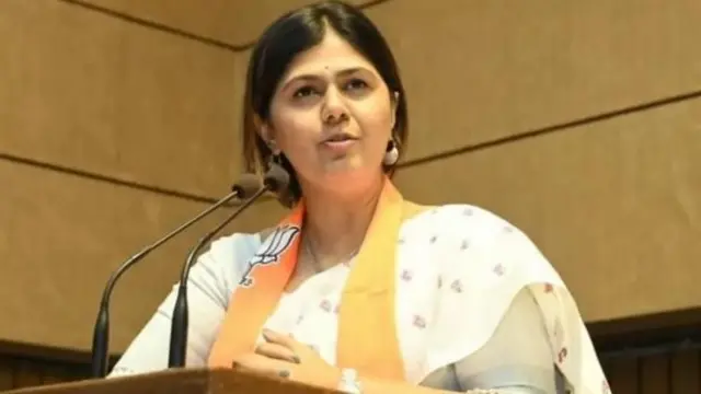 कसा आहे पंकजा यांचा राजकीय प्रवास?