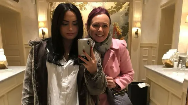 Grace Hart, 20, and her mother Sonia 