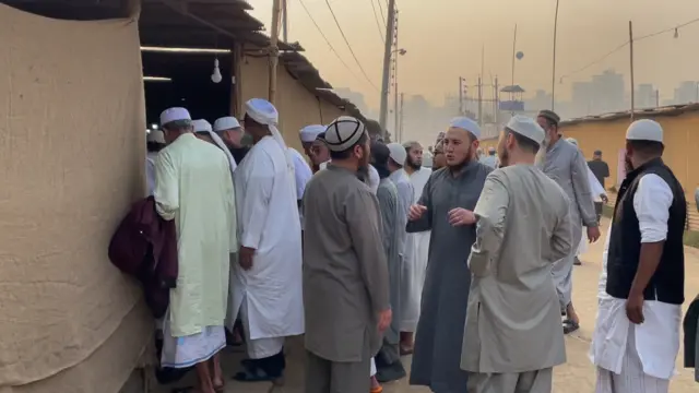 এমন অনেকেই আছেন যারা ত্রিশ বছরের বেশি সময় ধরে বাংলাদেশে ইজতেমার জন্য আসছেন।