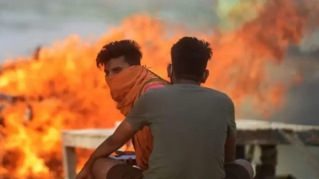 પ્રતીકાત્મક તસવીર