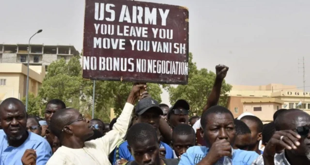 ኣሜሪካ ወተሃደራታ ካብ ኒጀር ንምውፃእ ወሲና