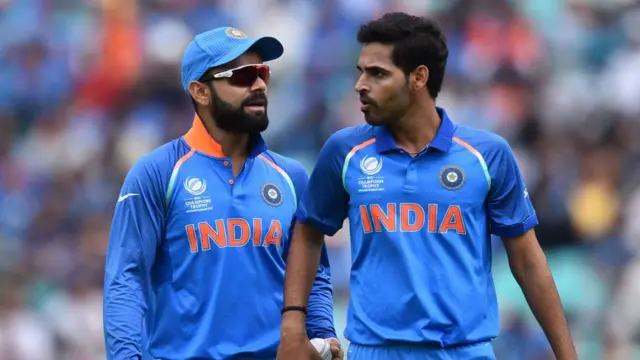 ભુવનેશ્વર કુમાર અને કોહલી