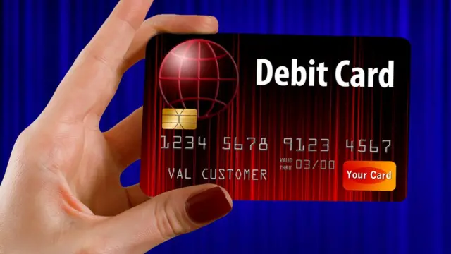 Övladınıza hər hansı adı verməmişdən öncə, onun rəsmi sənədlər, pasport və bank kartında necə görünəcəyini düşünün