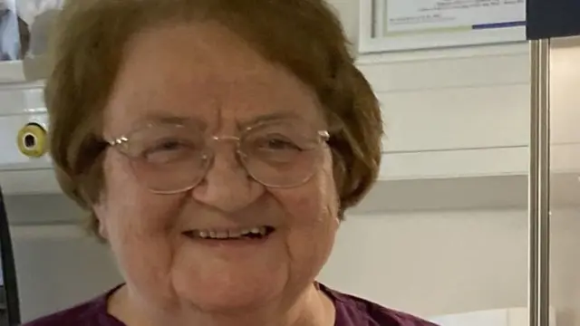 Ozbek seks rejissyori sochli Qora beva qasoskorlar porno