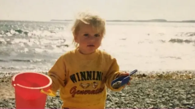 जाशचा लहानपणीचा फोटो