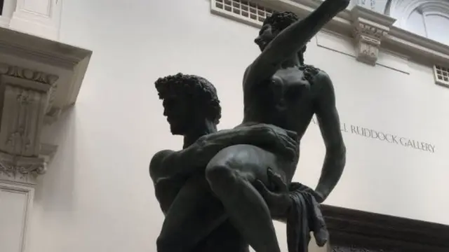 امهات يمتلكن بزاز جذابه يرضعون اطفالهن 