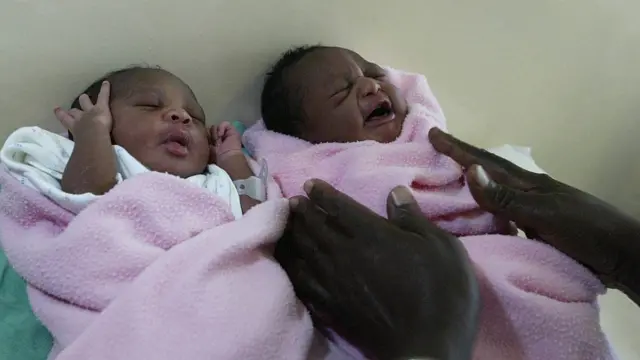 செயற்கை கருத்தரித்தல் முறையில் பிறந்த குழந்தைகள் (கோப்புப்படம்)