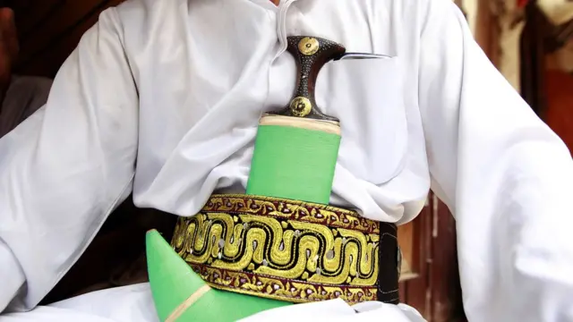 زي يمني تقليدي