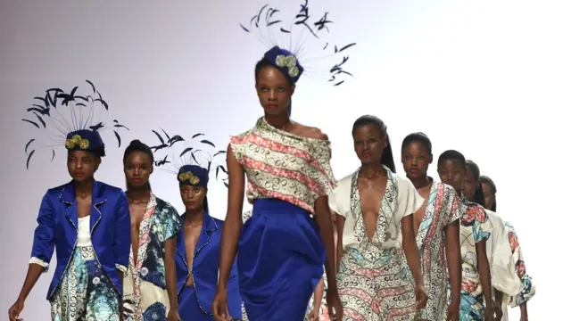Models display creations by Amede at the Lagos Fashion and Design Week in Lagos 25/10/2017