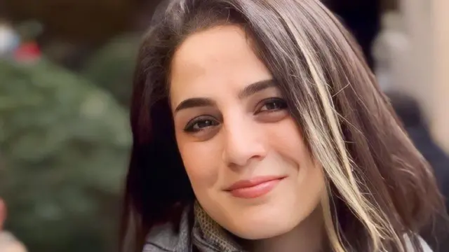  رویا حشمتی