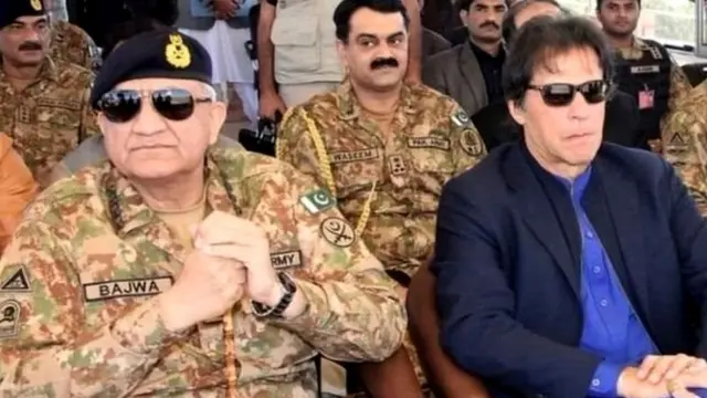 జనరల్ బజ్వాతో ఇమ్రాన్ ఖాన్