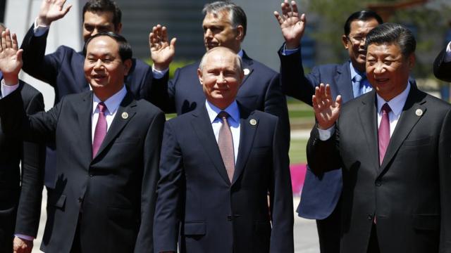 2017年，俄罗斯和越南领导人参加在中国北京举行的一带一路国际合作峰会。