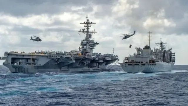 अमरीका ने खाड़ी में अपने विमानवाहक पोत तैनात किए हैं