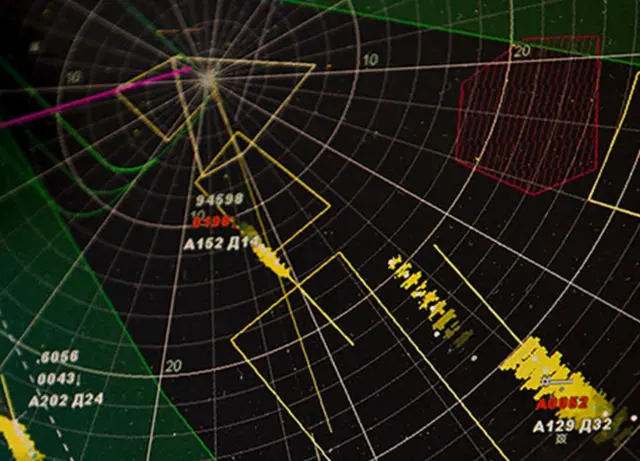 俄罗斯国防部展示的2017年远东地区军事演习的防空雷达屏幕。