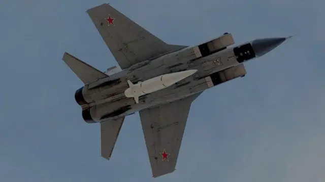 МіГ-31К з ракетою Х-47 "Кинджал"