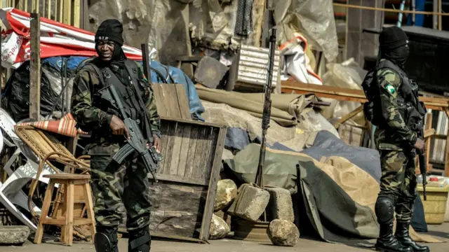 Di palava between rebels and di army don dey serious, as separatists say make di armed forces and government officials leave di territory.