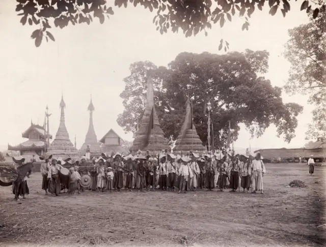 ၁၉ ရာစု ရှမ်းစော်ဘွား သက်တော်စောင့် အဖွဲ့ တီးဝိုင်း