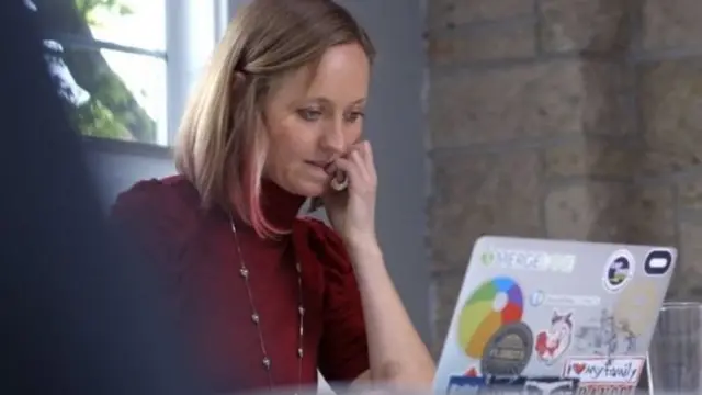 सोशल मीडिया, फेसबुक