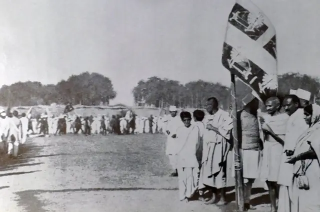 గాంధీ పతాకం