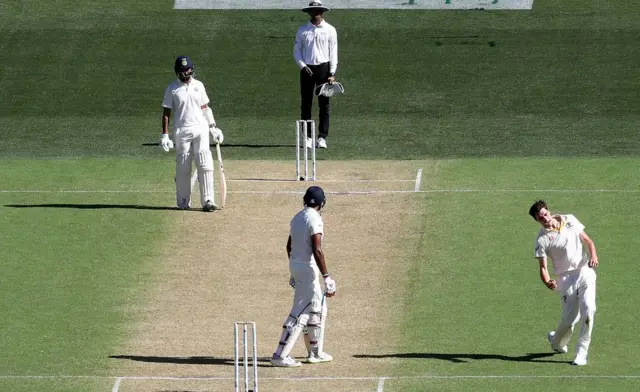 रविचंद्रण अश्विन, भारत-ऑस्ट्रेलिया टेस्ट क्रिकेट, एडिलेड टेस्ट