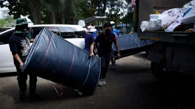 ขยะกำพร้า