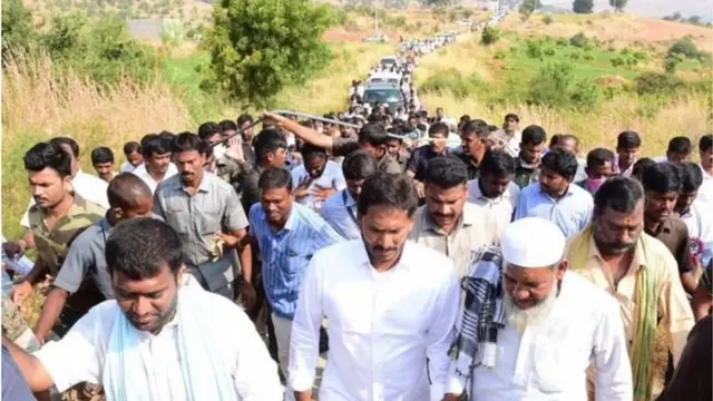 వైఎస్ జగన్, పాదయాత్ర