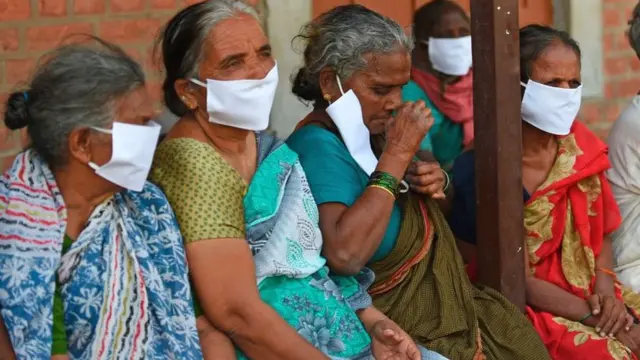 महिलाएं