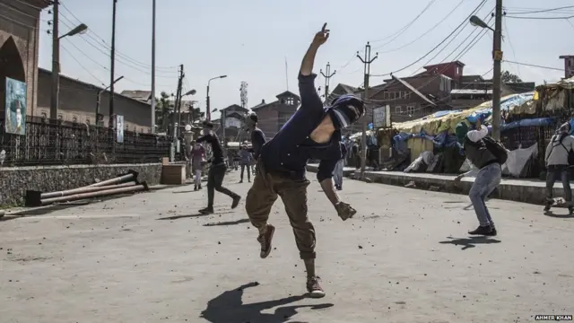 Stone pelters in Srinagar